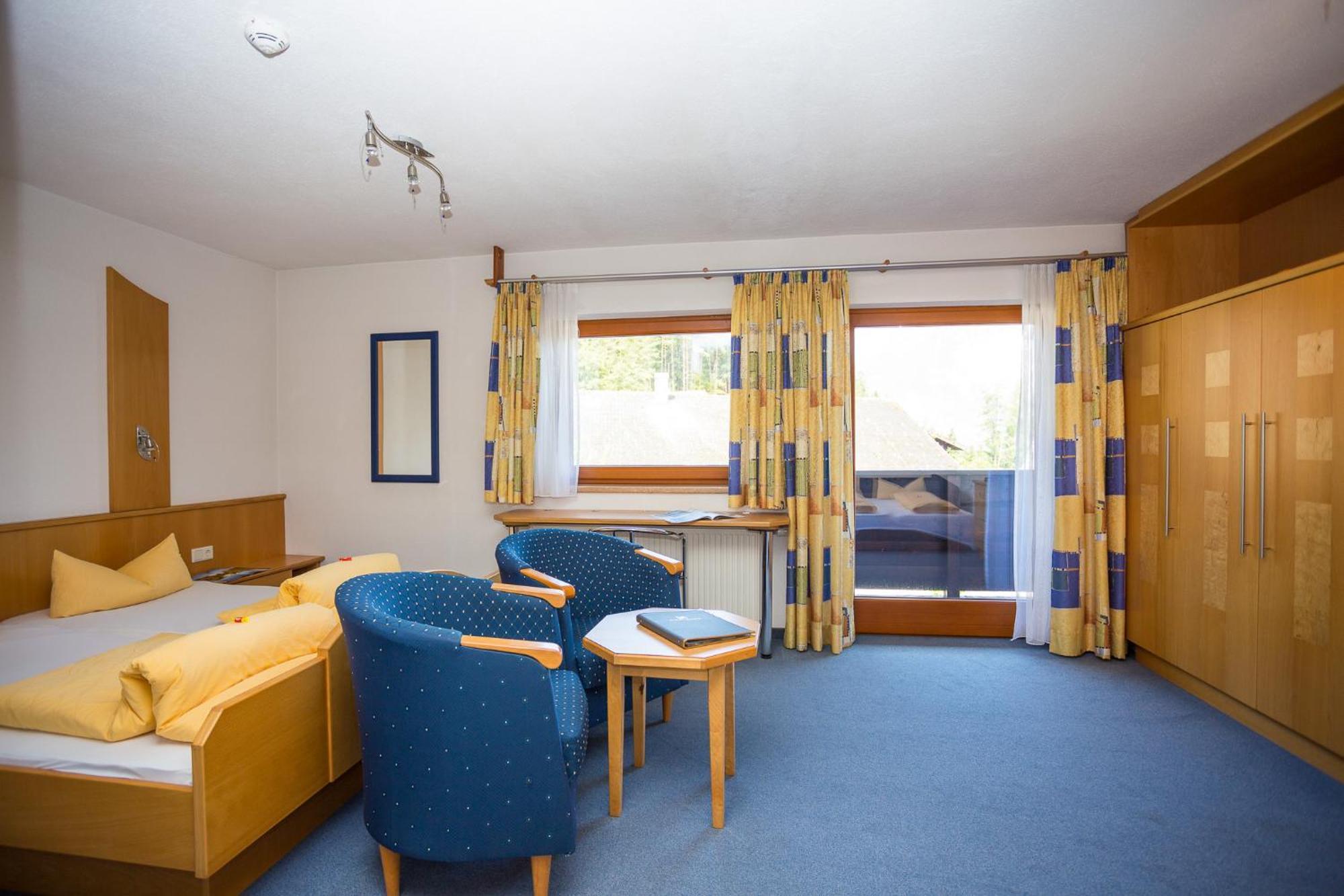 Seehueter'S Hotel Seerose Oetz Room photo